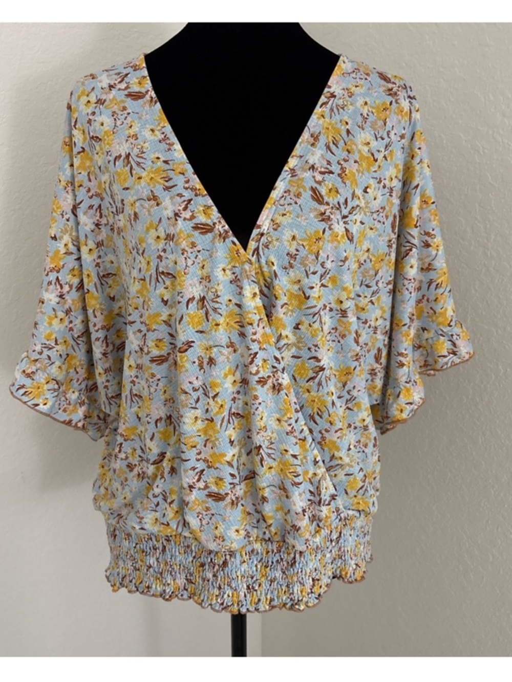 Melloday Floral Wrap Blouse 1X Blue Yellow Smocked Waist Flutter Sleeve - Picture 2 of 13